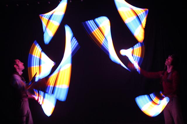 Duo Luminis, jonglerie lumineuse