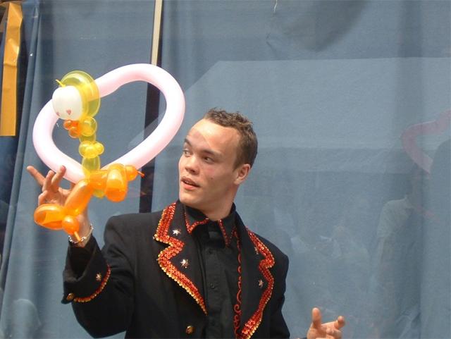 Atelier sculpteur de ballons gonflés